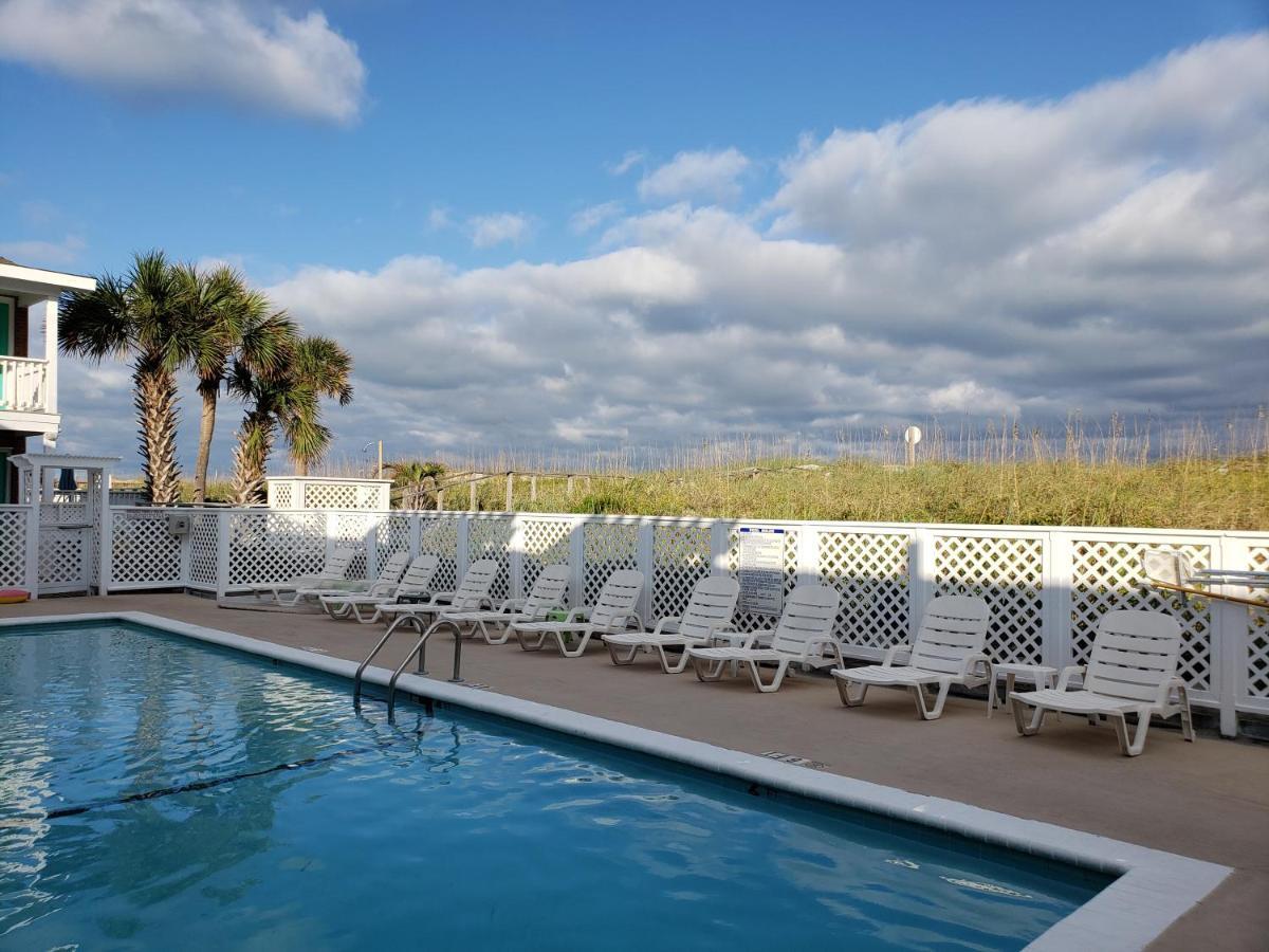 The Savannah Inn Carolina Beach Exterior photo