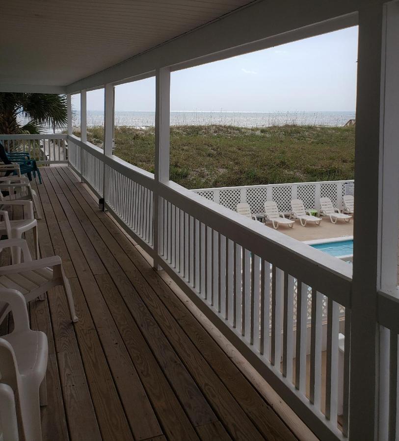 The Savannah Inn Carolina Beach Exterior photo