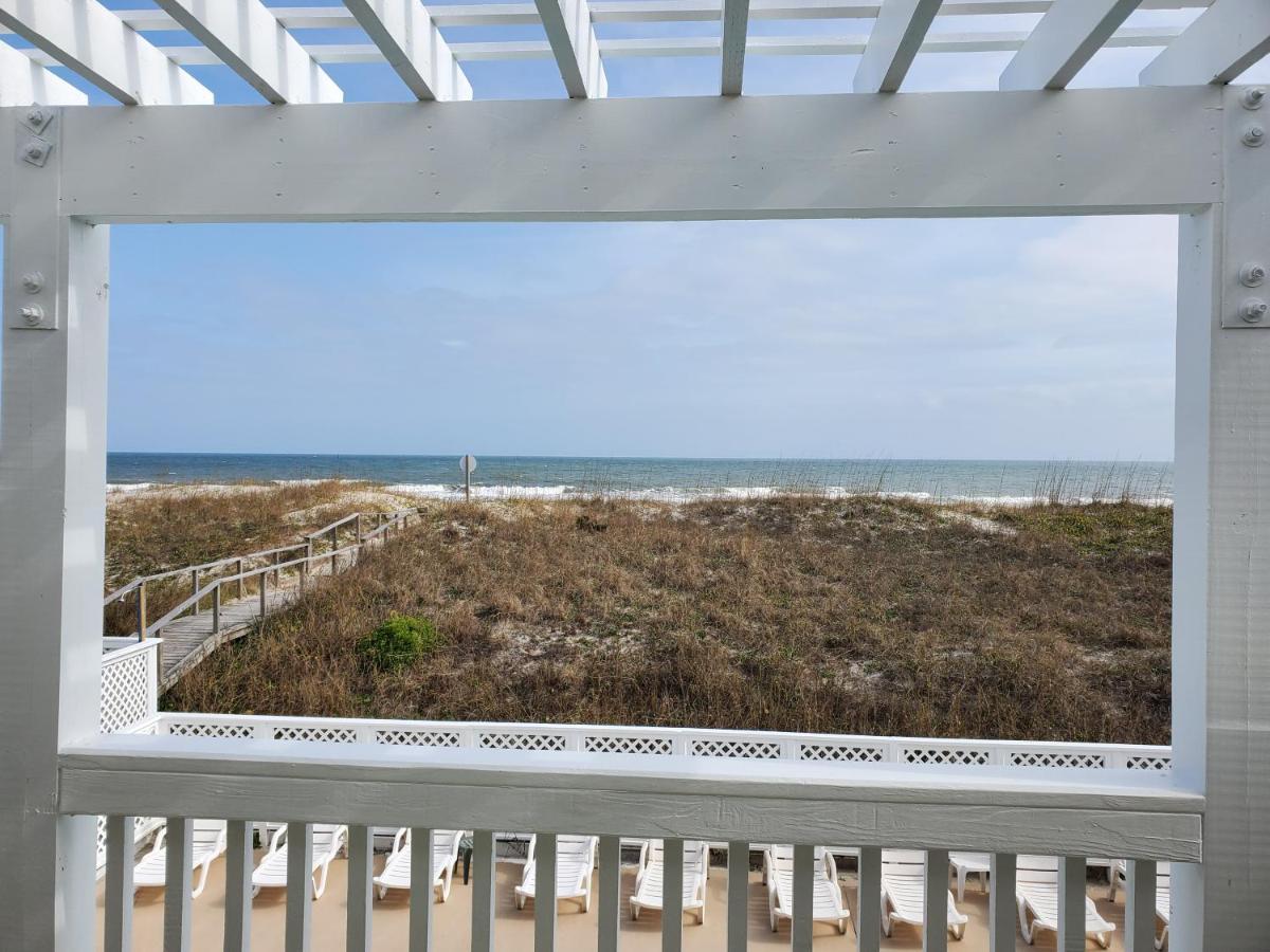 The Savannah Inn Carolina Beach Exterior photo